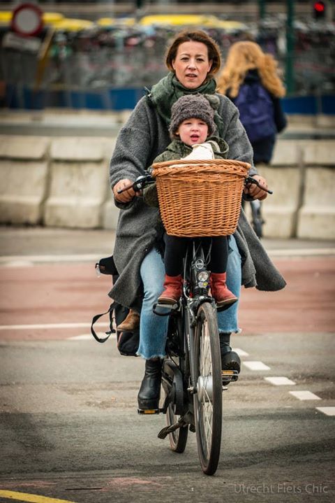 utrechtfietchic's tweet photo. The kids in these shots always appear to be having more fun. ;-) #UtrechtFietsChic #FietsChic #LovesBikes #CycleChi… https://t.co/sn5igPafsf
