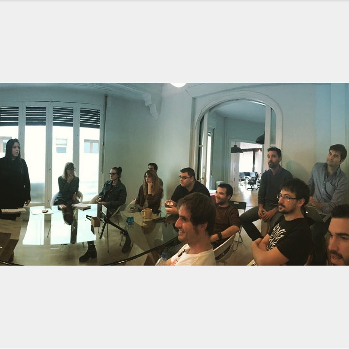 werainmakers's tweet image. Seguimos con #flexbox 📝 #mmtalks 😊 #front #frontend