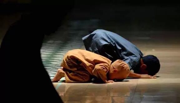 "Şüphesiz ki namaz hayasızlıktan ve kötülükten alıkoyar."

Ankebût suresi, 45