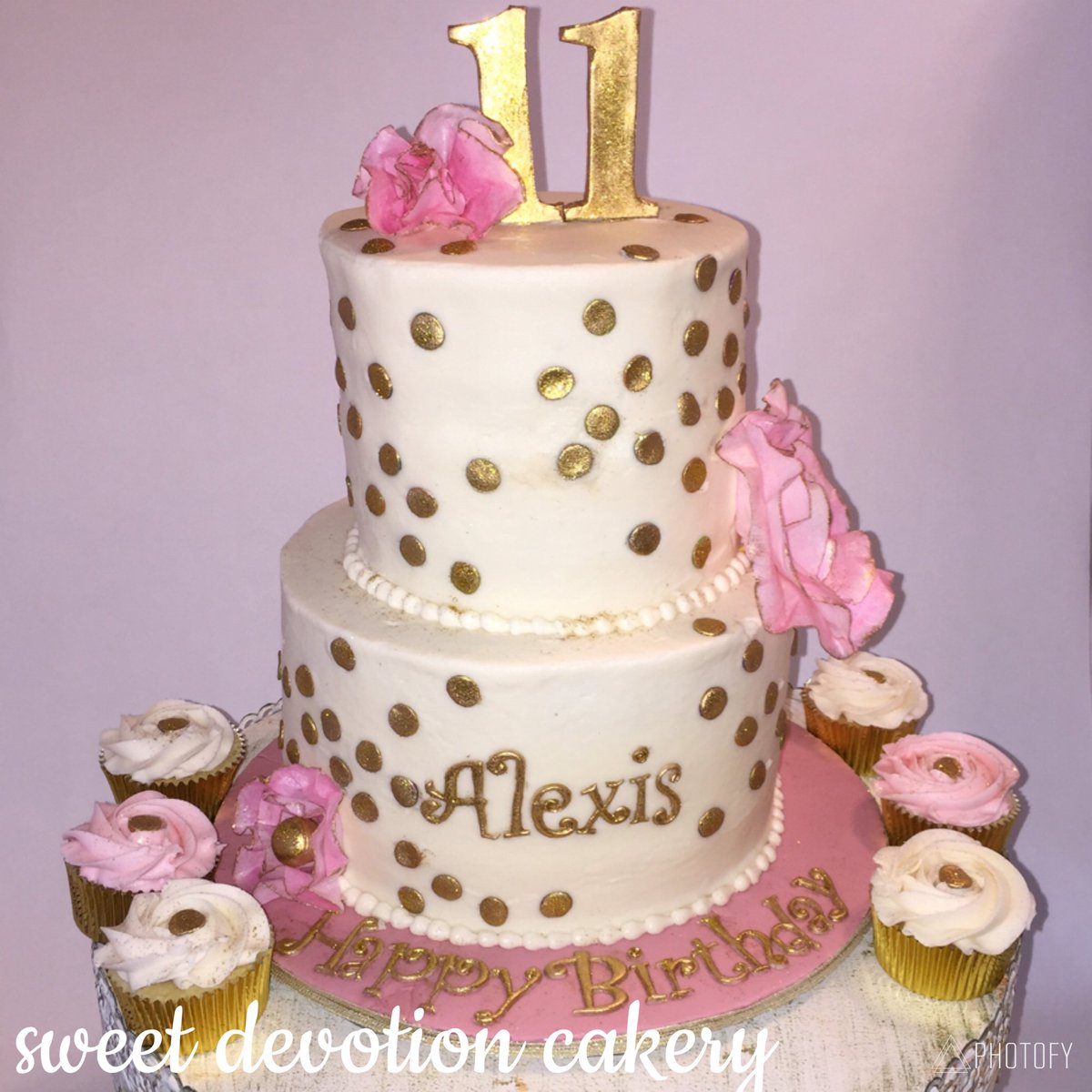 sweetdevocakery tweet picture