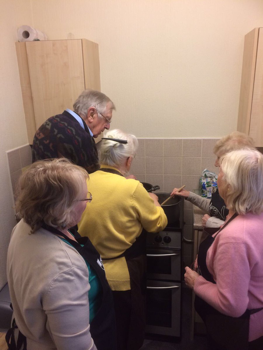 Traditional Tudor parsnip soup in time for our #bramallhall visit. Cooking, local history &amp; technology with <a href="/MossbankHomes/">Mossbank Homes</a> @BigLotteryFund