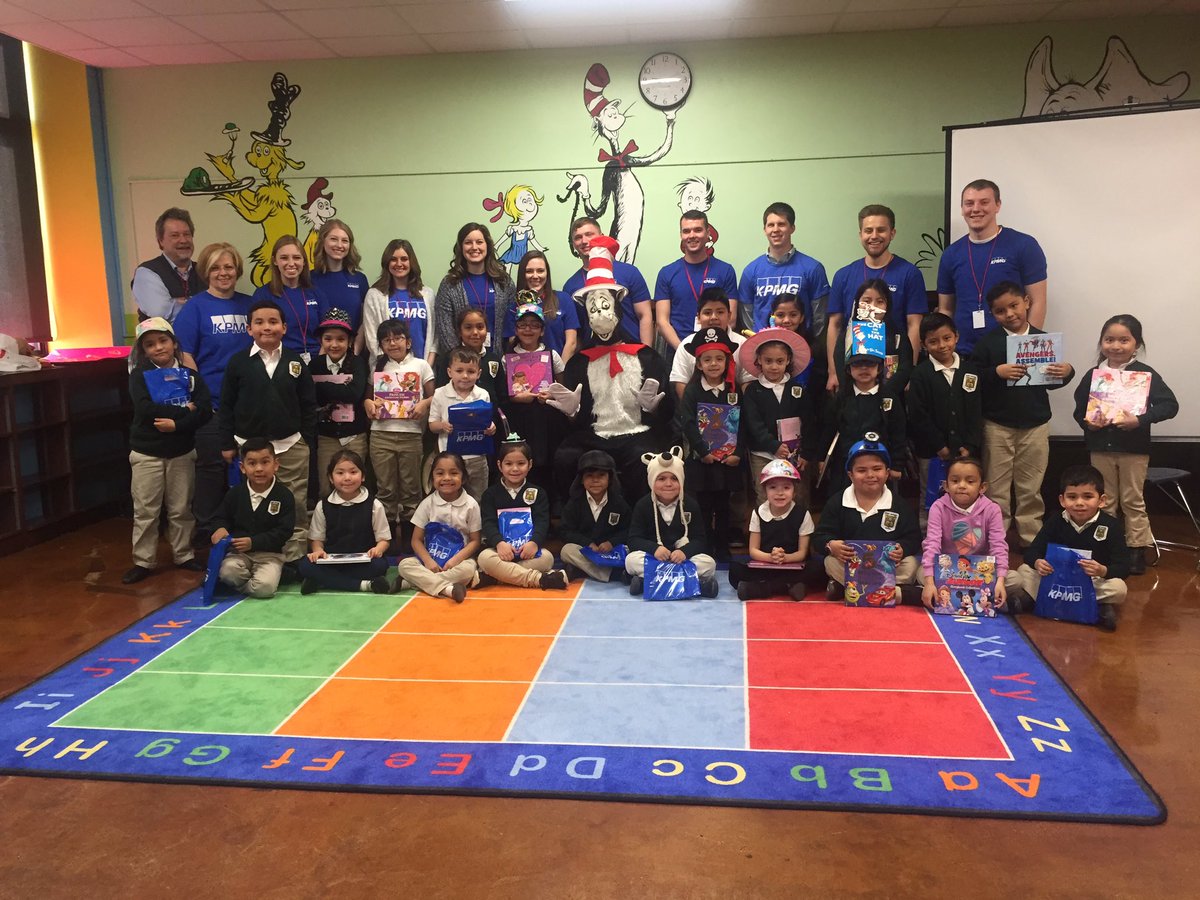 bhart610's tweet image. Blessed to have strong community support. @KPMG THANK YOU!  A donation of 1,000 books was given this morning! #sasreadingweek #saspride
