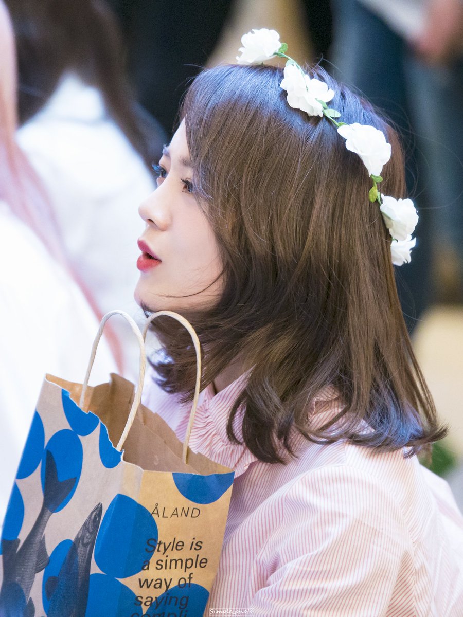 Simplephoto_'s tweet photo. 170303 구구단 여의도 팬싸인회 세정 2pics
#구구단 #세정 #김세정 #sejeong https://t.co/v6w88oeuKC