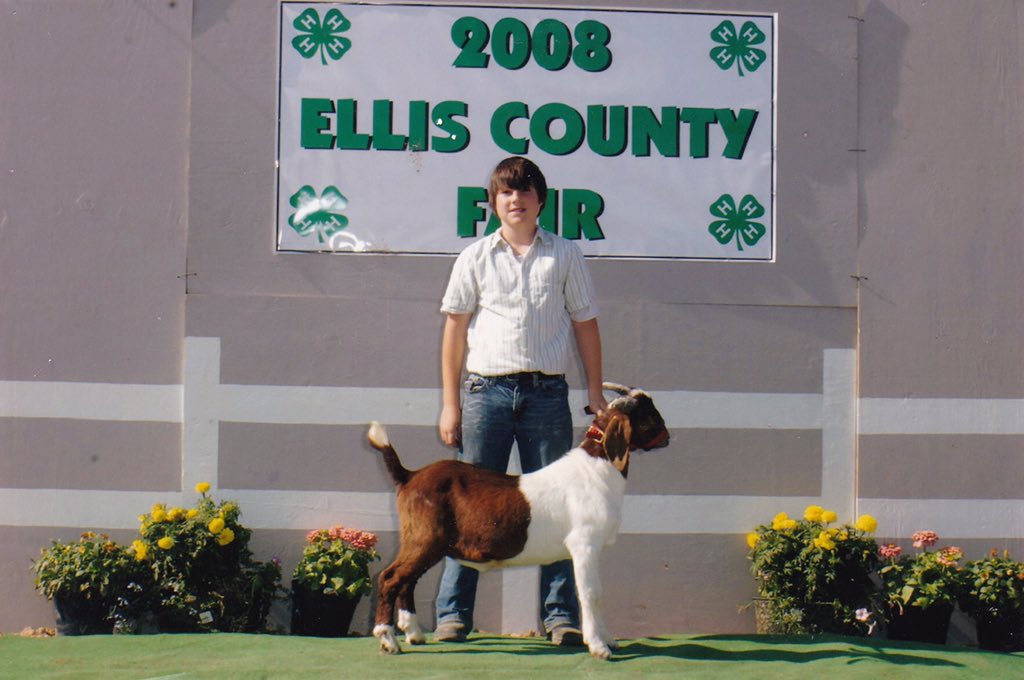 mindrupzwick's tweet photo. Did you know that even though Emily is the Ag major, Matt spent his childhood showing livestock in 4-H? https://t.co/uQWeGJ3Bug