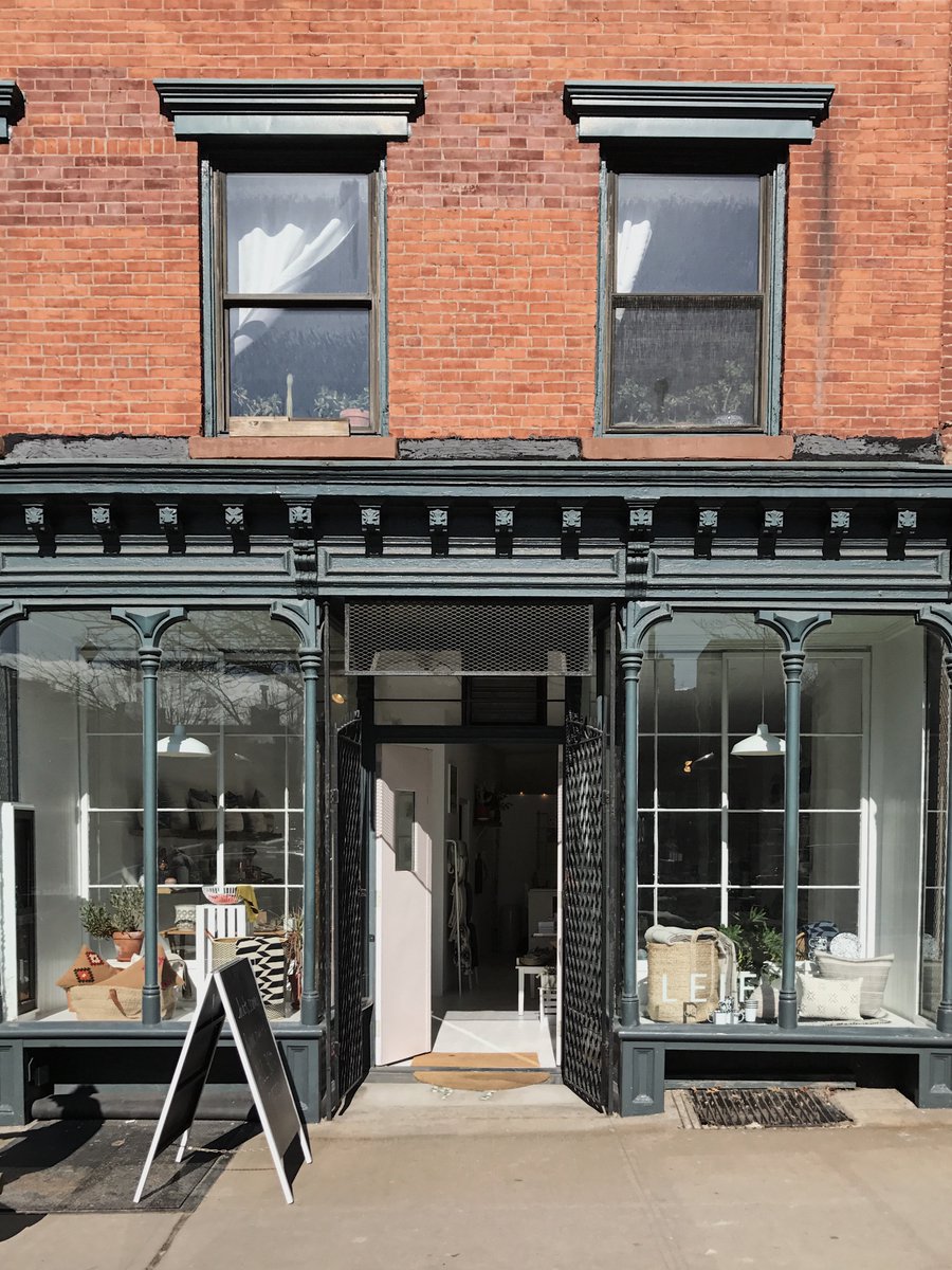 TheShopkeepers's tweet photo. TSK shopfront of the week @leifshop #Brooklyn #Sharingshops #shopfront For more shop inspo, stories &amp; shopfronts https://t.co/1ycz7WP0qp https://t.co/FPZt37SjE3