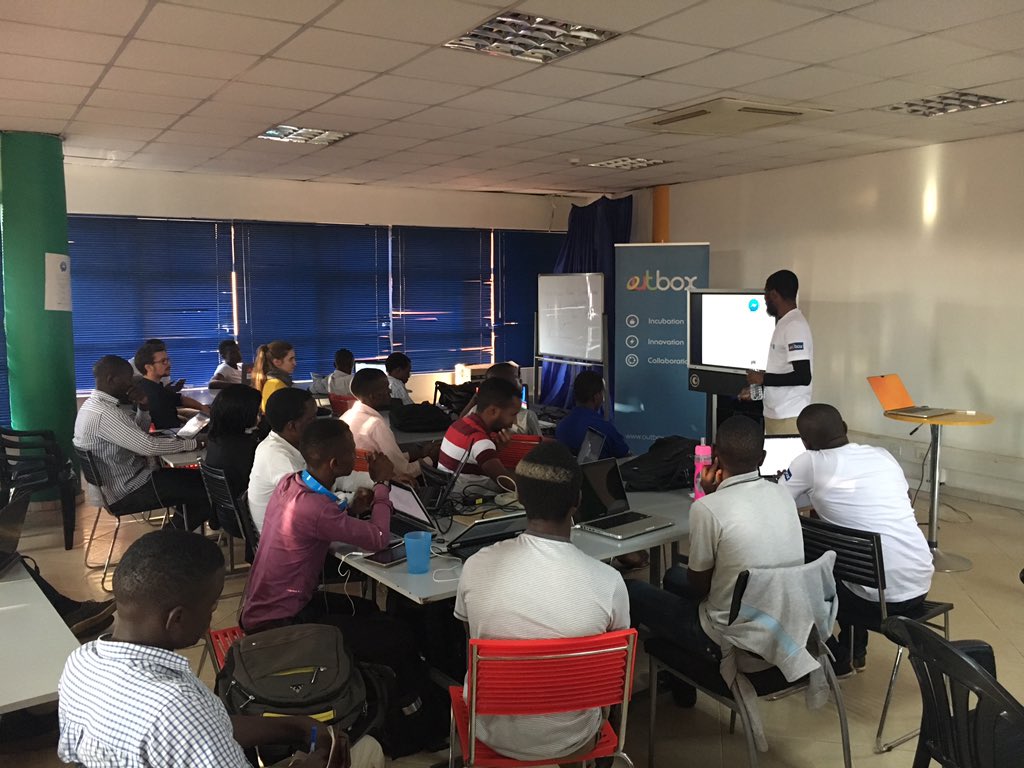 aidahbuk's tweet image. #facebookfordevelopers #messengerchallenge @OutboxHub @panyabot