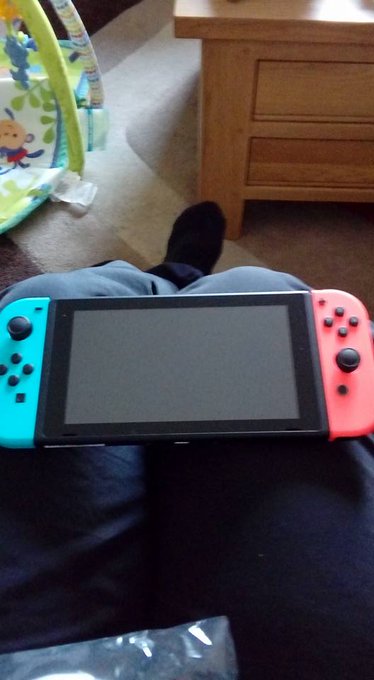 C6AWS64WAAMgFr1.jpg:small