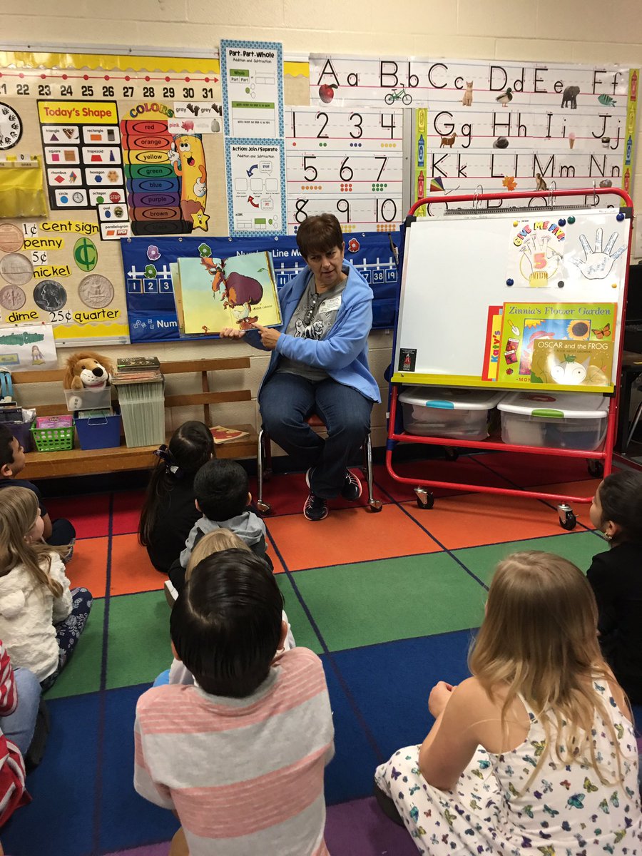 MarianKinder's tweet photo. @MarianKinder @NISDTimberwilde Mrs. Jeffcoat is a surprise volunteer reader in Mrs. Hersum's class today!!! https://t.co/LorBvJrleH