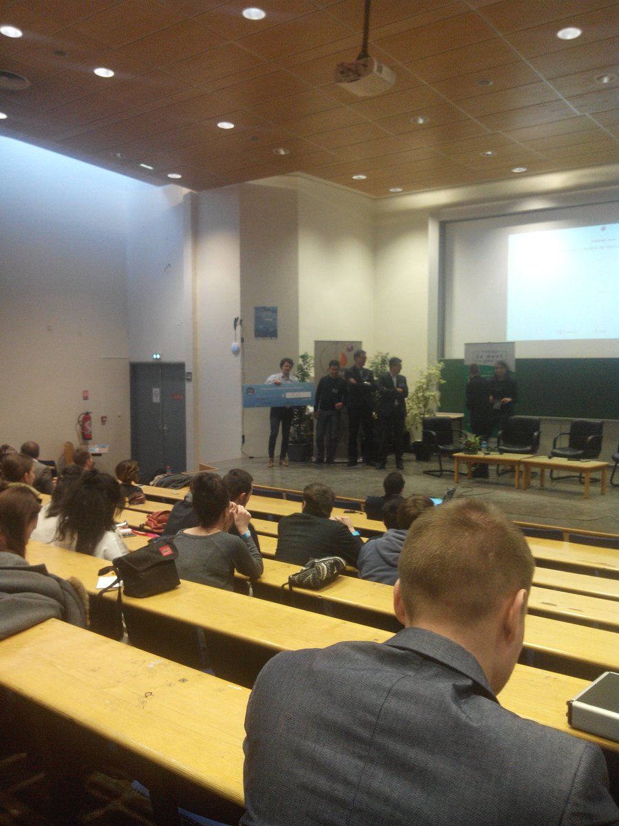 MasterSDIN's tweet photo. Le gagnant du Start-up contest est @We_Recruit_ Bravo ! #webwecan2 https://t.co/ltw6vKVdxp