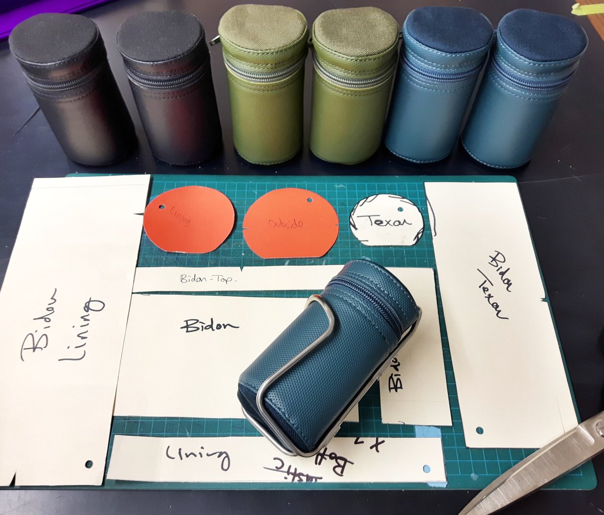 The new VéloColour bottle cage tool bag! Available at NAHBS next week and then through our fave retailers.
#VeloColour #madeintoronto