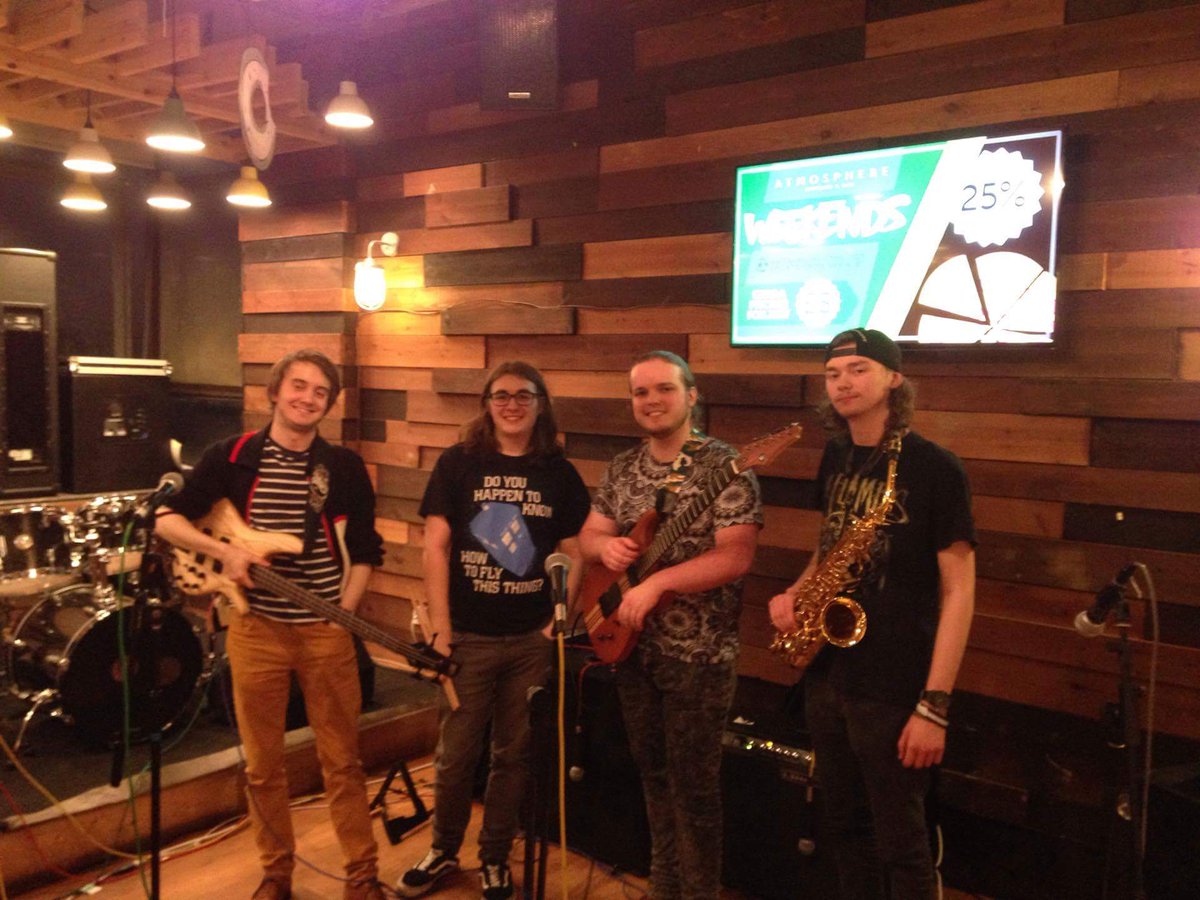 DavyCmate's tweet photo. First gig with Dave and the Seamonkies https://t.co/Rkf4dY82mU