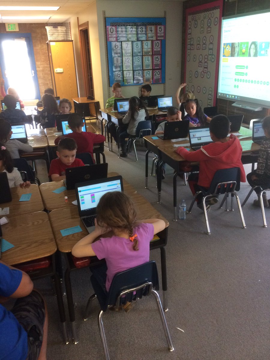 Johnjohna66John's tweet photo. #edtech The future coders of America https://t.co/ceohlcOdMU