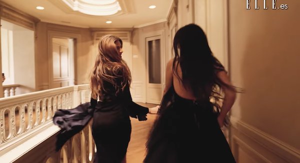 ¿Verdad o atrevimiento? Ponemos a prueba a las amigas e influencers <a href="/martalozanop/">Marta Lozano</a> y #TeresaAndrésGonzalvo on.elle.es/2mNlpx7