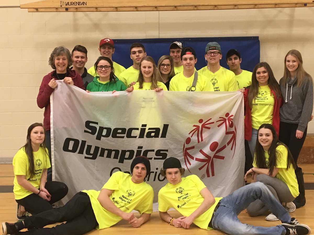 GermaineParcher's tweet image. MVDHS Leadership class participated and volunteered today at the Special Olympics Qualifying Bocce Ball Tournament! 🏅💛💙@RCDSB