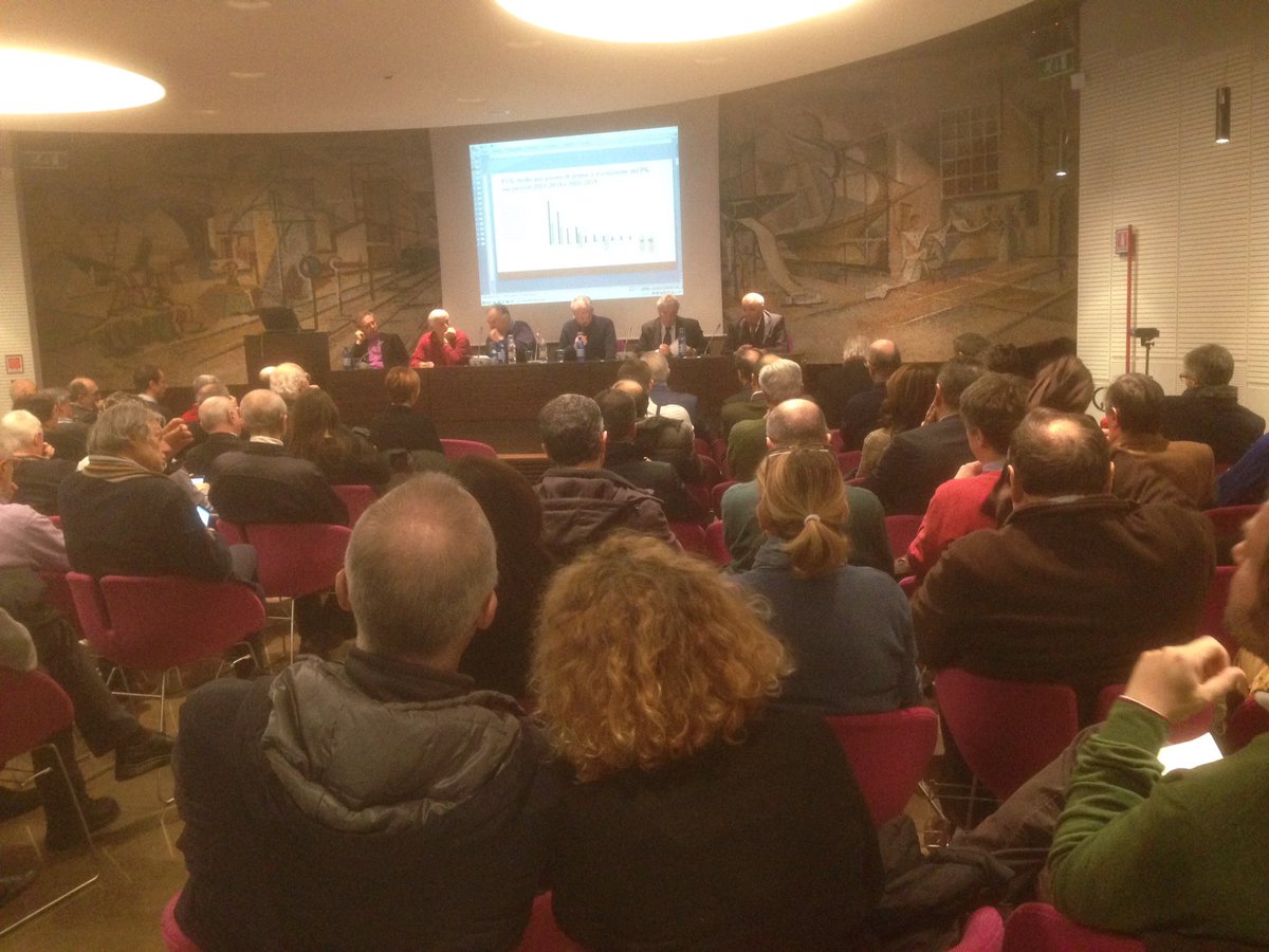 Convegno iniziato! Grande partecipazione in Sala Valduga a #Udine                                      #AFE #AfeUdineEuropa