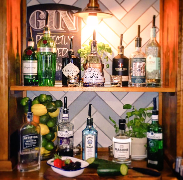 We love gin!!!
@BLOOMGin <a href="/HendricksGin/">HENDRICK'S GIN</a> <a href="/sipsmith/">Sipsmith Gin</a> @WhitleyNeill <a href="/ginMare/">Gin Mare</a> @YorkshireGin <a href="/Tanquerayusa/">Tanqueray U.S.</a> 
#FridayFeeling #gin #yarm #GinandTonic