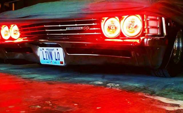 CoolRidesOnline's tweet photo. Who likes these headlights?! #cars #headlights #awesome #neon https://t.co/B3VQfkZv4Q