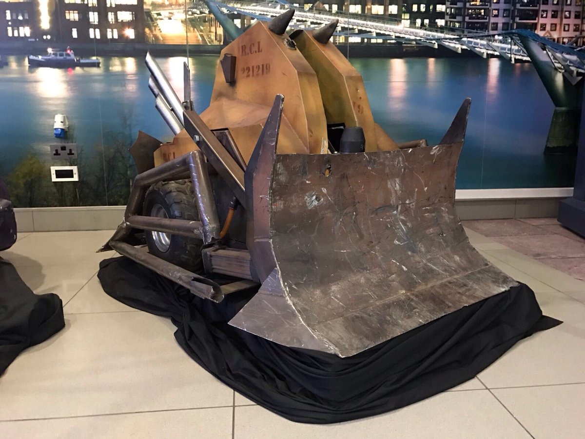 BBCTwo's tweet photo. Look who popped by Broadcasting House today... #RobotWars https://t.co/wf7UKRNY8s