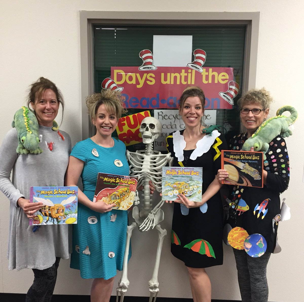 All the Ms. Frizzles in 2nd Grade! #AEFLiveTweet