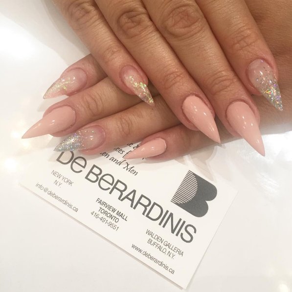 DeberardinisTO's tweet image. Brisa Gel Form Extensions by Diana; 💅🏽💕 #gelnails #sculptednails #formextensions #nailsdone #stilettonails #almondnails #coffinnails
