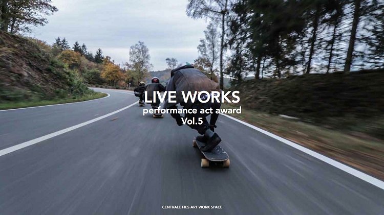 digitalMculture's tweet photo. LIVE WORKS platform and award dedicated to live performance - https://t.co/eoohQ2V6gA @CentraleFies #ESpaceDance @RosaSenCis https://t.co/pzQq3AABes