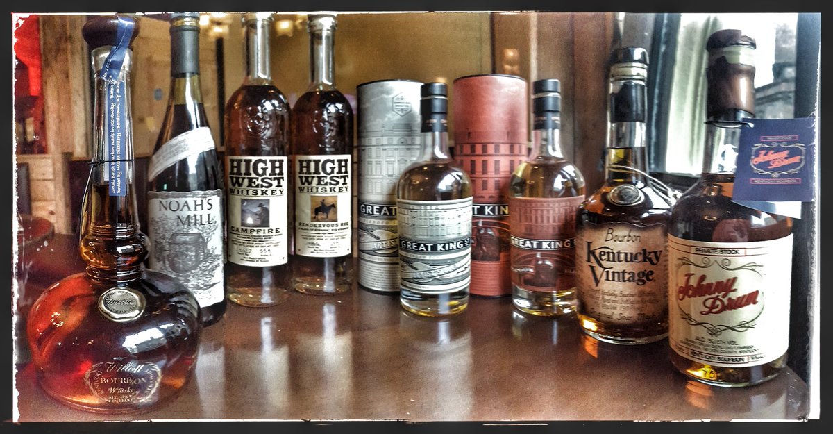 Happy Friday. #Whiskey #FridayMotivation #FridayFeeling #73andCounting #WhiskeyBar <a href="/MarussiaUK/">MarussiaBeveragesUK</a> <a href="/edvhelen/">MBevHelen</a> <a href="/drinkhighwest/">High West Distillery</a> @WillettWhiskey