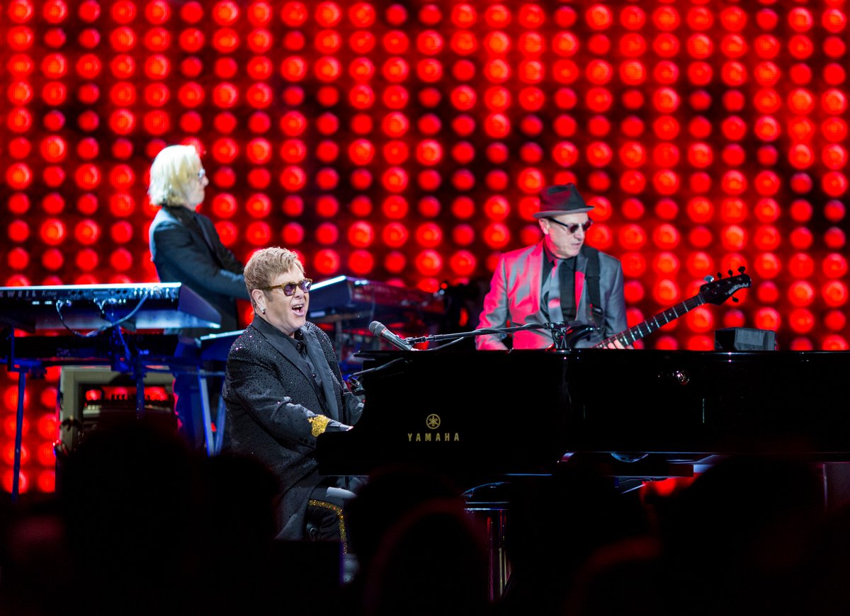 MVSEvents's tweet photo. The man behind the piano last night in #SLC was Sir Elton John. A great finish to the #Qualtrics Insight Summit 2017 with #DBProductions. https://t.co/Rg9B8fLD8Z