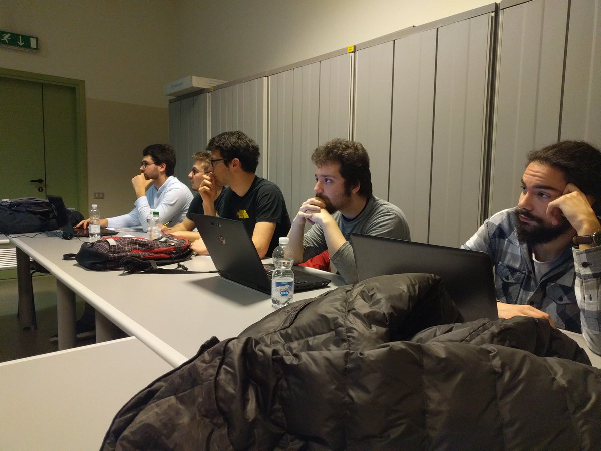 stb1019's tweet photo. #IEEE #SectionItaly A @unibs_official stiamo lavorando con i nuovi iscritti, insieme per #UpdateUpgrade in #DII https://t.co/xP2TFSKjuM