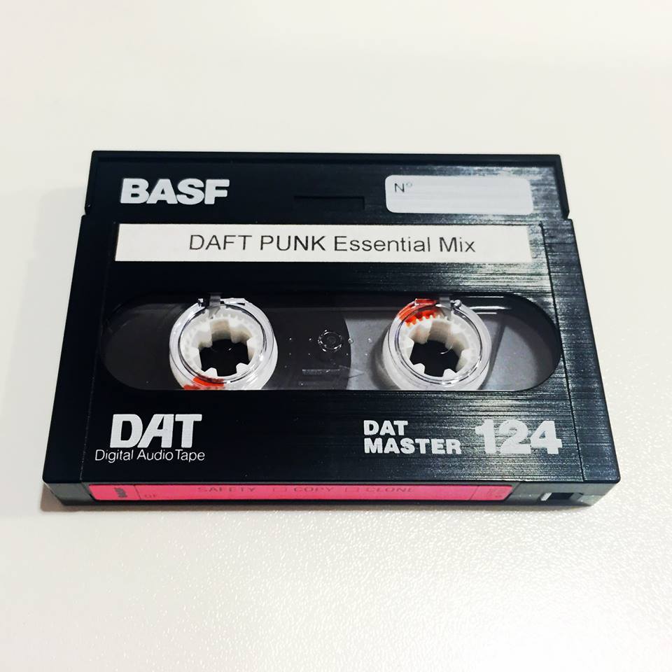Daft Punk's historic Essential Mix is 20 years old!

More: fourfourmag.com/daft-punks-ess…