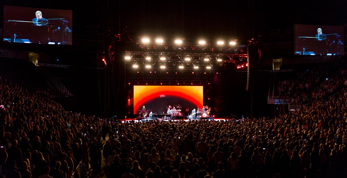 MVSEvents's tweet photo. Thanks to everyone who made this show happen from #MVS &amp; #DBProductions &amp; thanks to #Qualtrics for bringing in awesome talent #EltonJohn! https://t.co/7PJi87nlxz