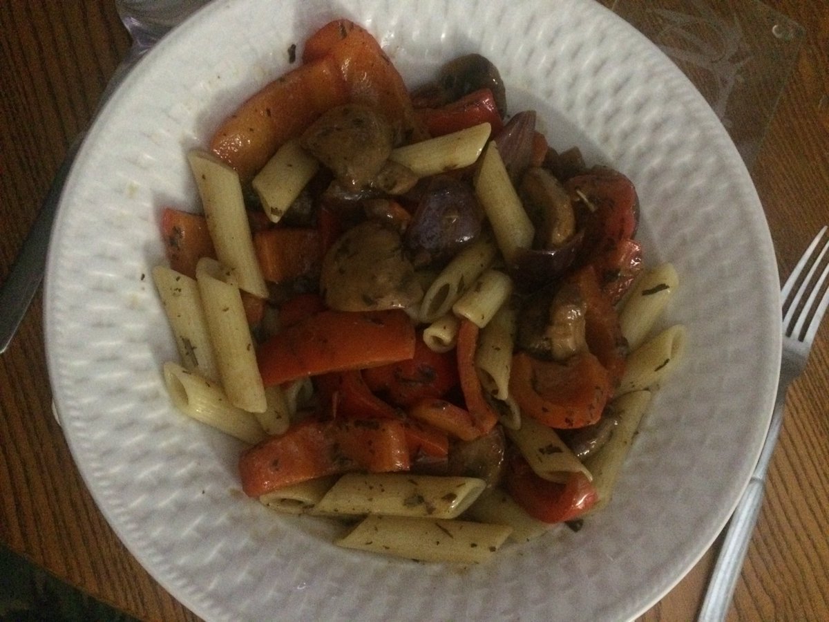 farriersbnb's tweet photo. #Pasta or #Corgetti? https://t.co/K1IFnHzQdl