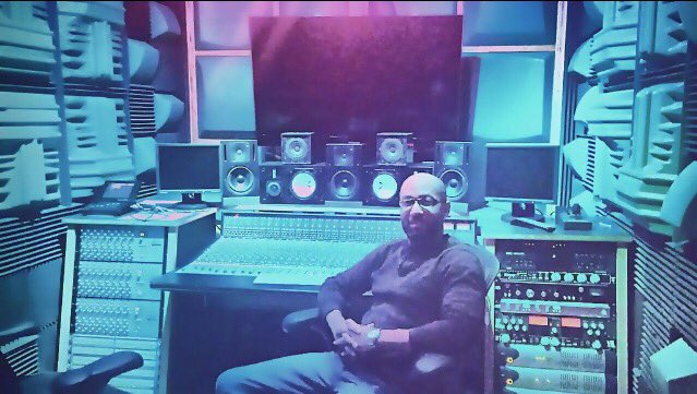 michaelannotti's tweet photo. Blessed to be working with multi instrumentalist @MajorKeyz on my new album! Going πππ#God1st #MajorKeyz #AnnottiMusic destination @Grammys https://t.co/hHmJDgF1Xl