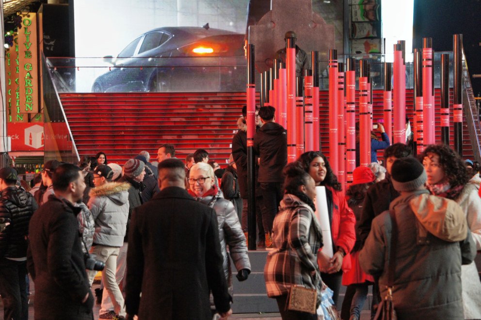 ibookery's tweet photo. 'We were Strangers' art installation @TimesSquareNYC
@TSqArts #oncestrangersTSQ @NYCDailyPics
Love
It's what binds World together https://t.co/UQFTqLp5PH