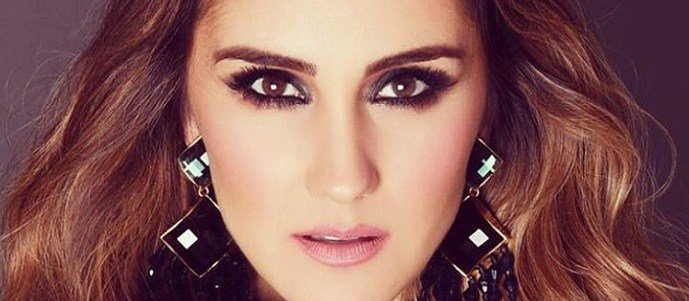 DulcetesES's tweet photo. “Rompecorazones” alcança o topo do iTunes Brasil https://t.co/ZXmc7LuTa0 https://t.co/tbjLFiTNyr