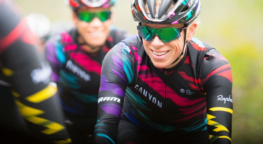 echappe_'s tweet photo. Indoor riding is 1 thing, doing a cobbled Euro race is a whole different thing. How's @WMNcycling new recruit doing? https://t.co/8tNmUnuJoU https://t.co/wU6XLQZoJ3