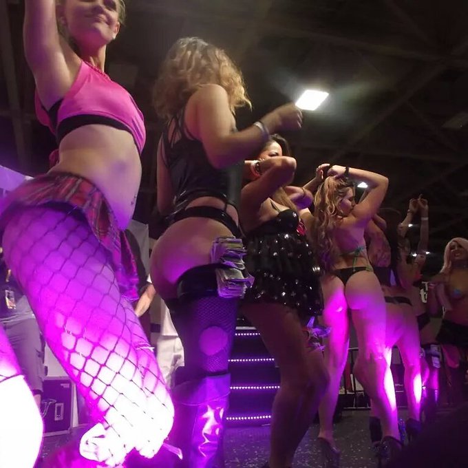 Exxxotica😈 check out this video on my YouTube channel MoreMandyKay https://t.co/8vVvZUvfwM<a href="/tag/summer2016"class="tags"><span>#summer2016</span></a><a href="/tag/summer2017"class="tags"><span>#summer2017</span></a>