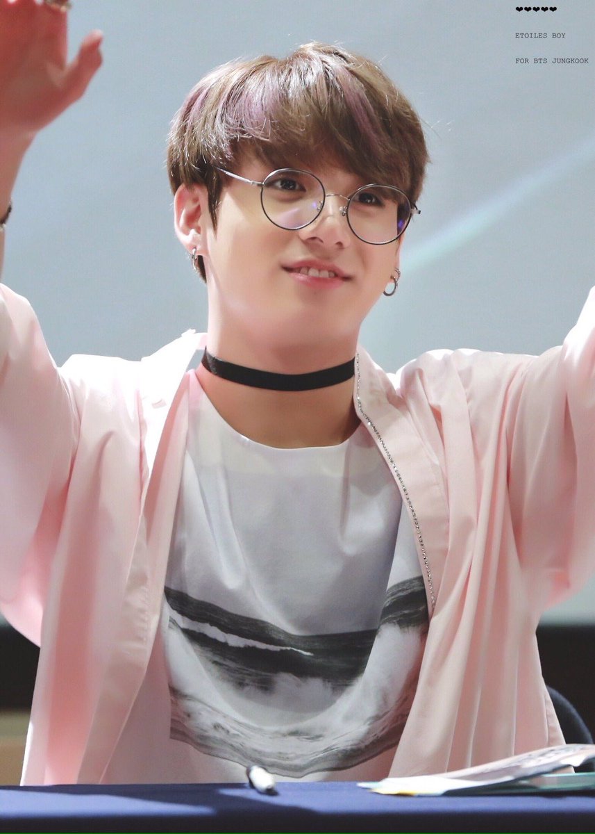 kookpiics's tweet photo. https://t.co/aUwQGnq2Sd