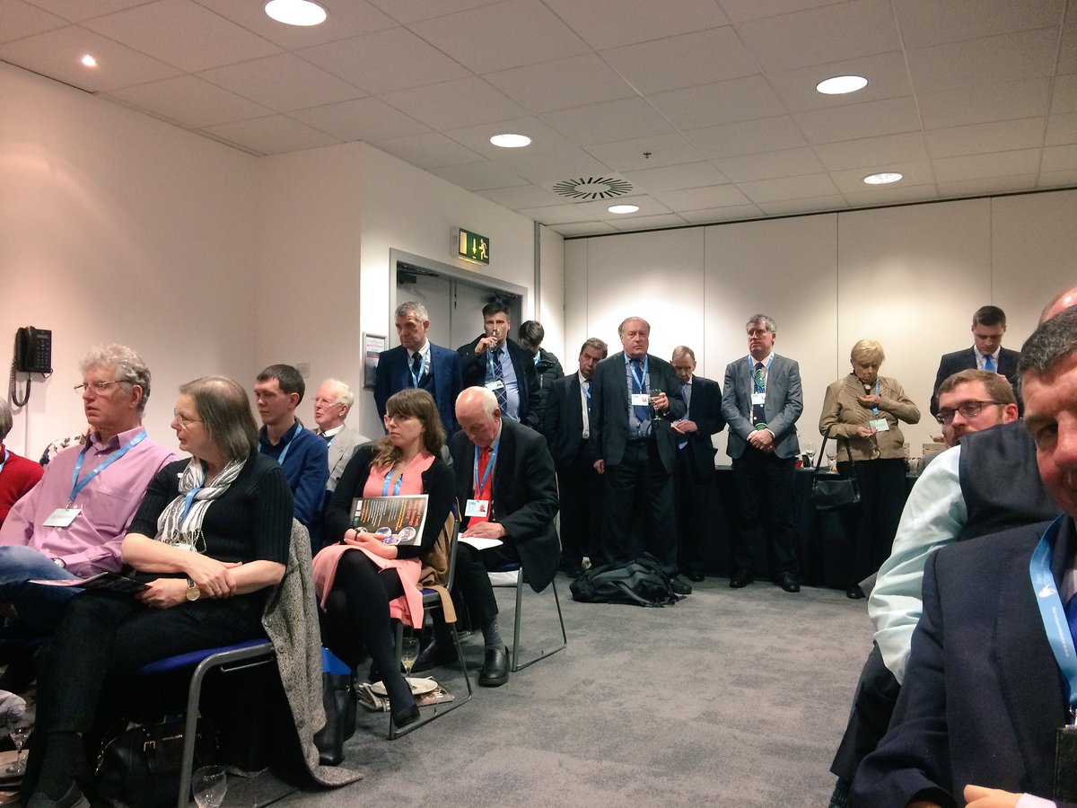 YouthLinkScot's tweet photo. Taking Qs from the floor and it's standing room only! Great to see so much support for youth work at #SCPC17 #youthworkchangeslives https://t.co/ZzSUCHhSlQ