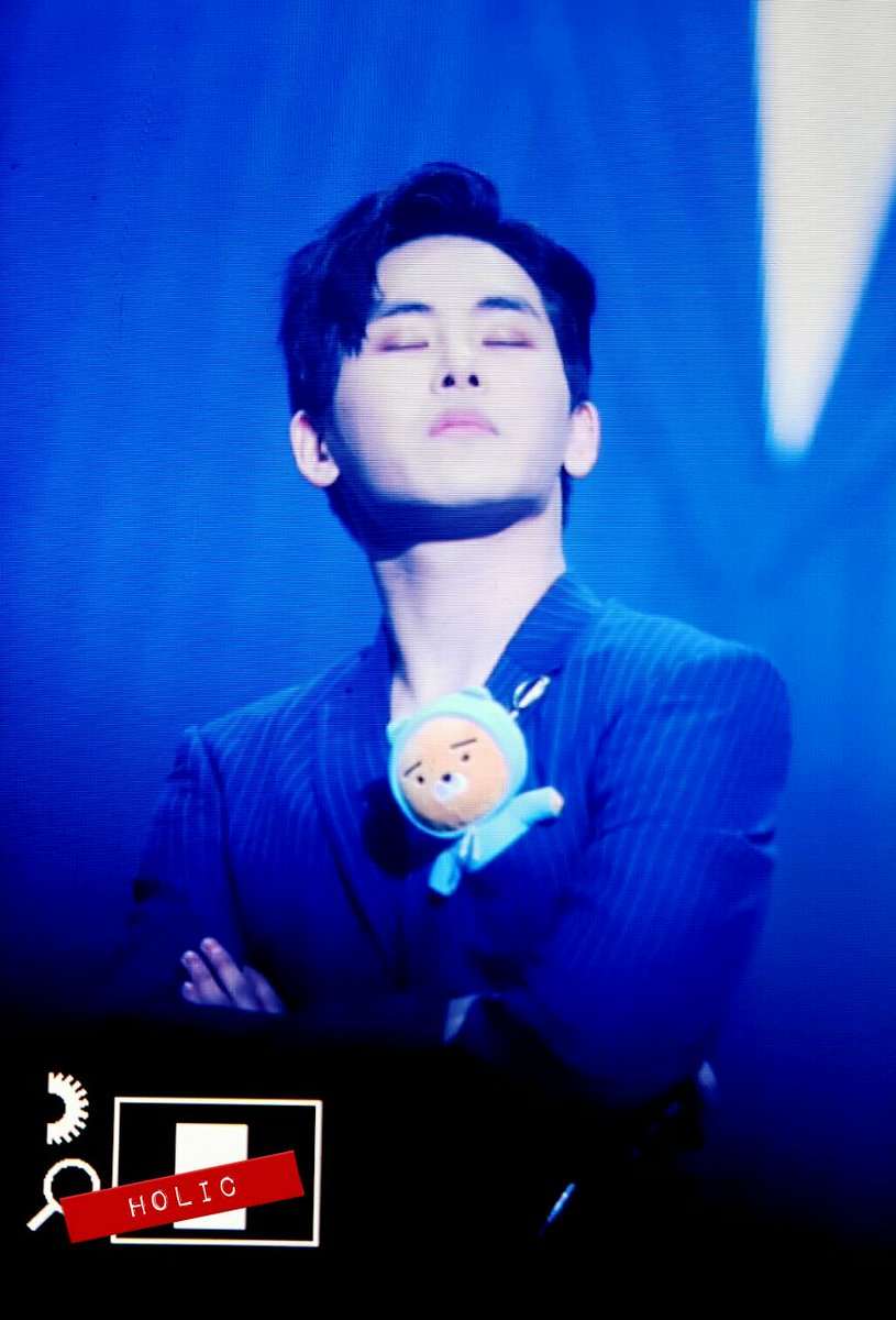 170303 무한대집회 #호야 #hoya #인피니트 내가 좋아하는 눈감은 호우ㅓ니의 느낌