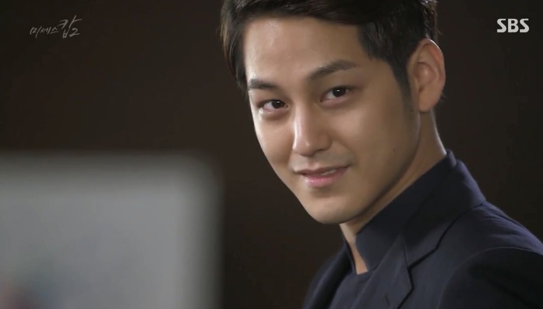 Mdp098's tweet photo. @Abby_Lib Un sexy capitalista :9 #EnjoyCapitalism #KimBum #IanKim https://t.co/lZjWYl5OyT