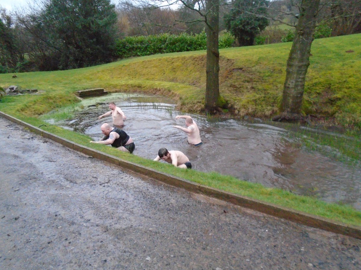 Surprising how focused everyone was once it was agreed the lowest scores on the indoor shooting had to jump in the pond this afternoon😓