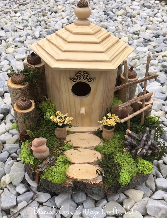 wildflowerbath's tweet image. Whimsical birdhouse decor - fairy garden - gift for bird lover - wooden bird house - home decor, nature garden decor
crwd.fr/2msLMIy