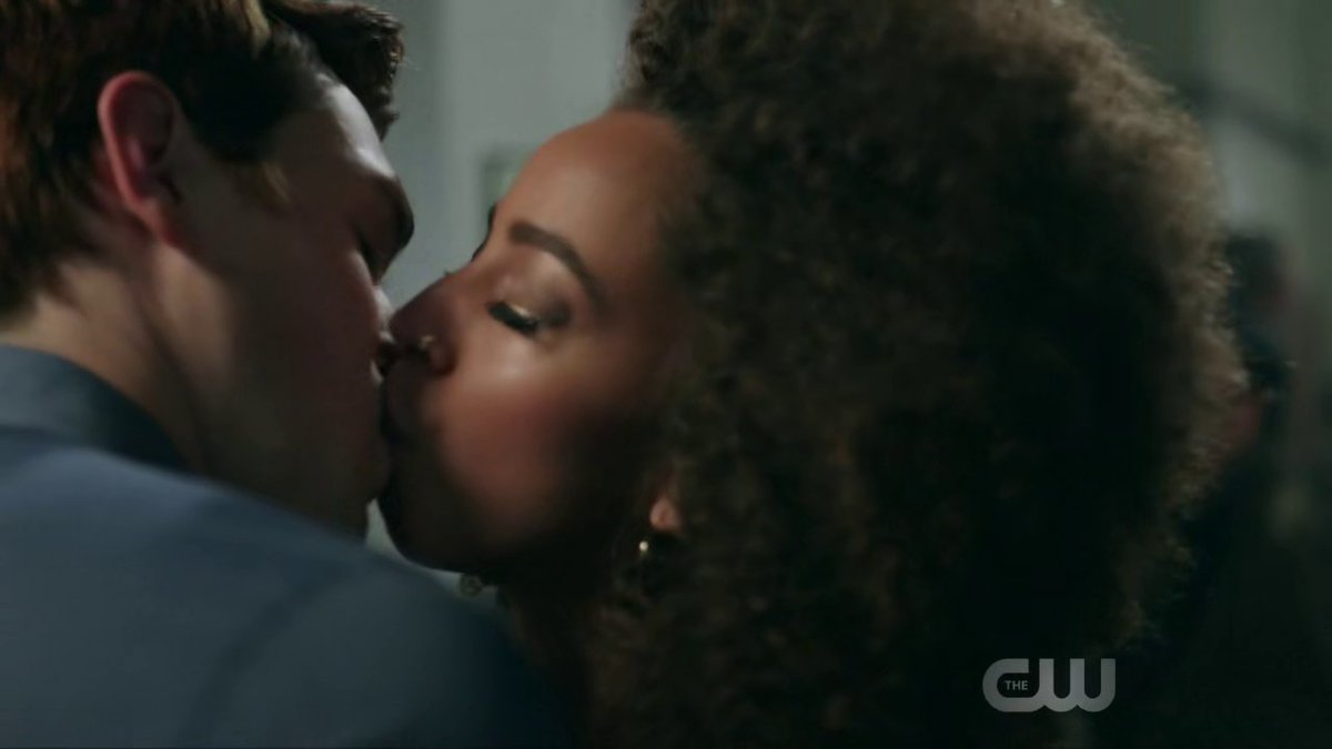 Esse foi o episódio dos shipps dando certo em #Riverdale socrr