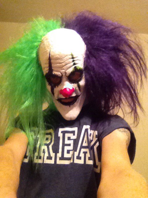 JamesHowgatefx's tweet photo. My Custom "Stitch" the Clown Costume. https://t.co/Ms23kATb2I