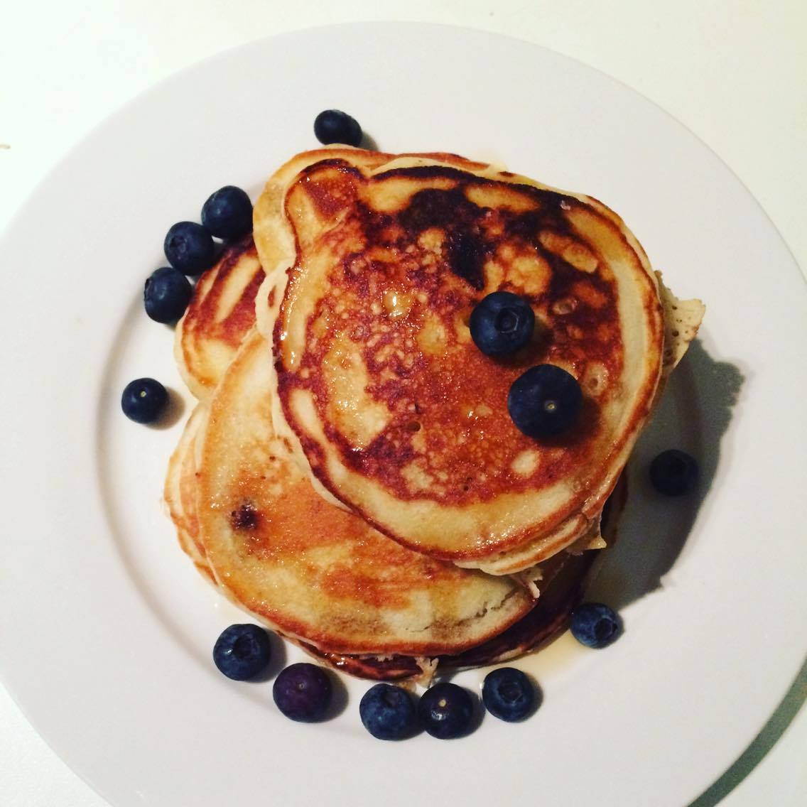 jenmunroe24's tweet photo. @gbchefs  Homemade banana pancakes with blueberries and maple syrup! #flipyourfavourite https://t.co/KBlV8PTJre