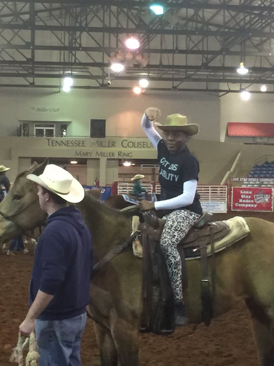 CarlaAdams61210's tweet photo. Being cowboys & cowgirls for the day! 🐴@LHSintheNews #SRORodeo #LHSSpEd https://t.co/F9Hu5VNZ67