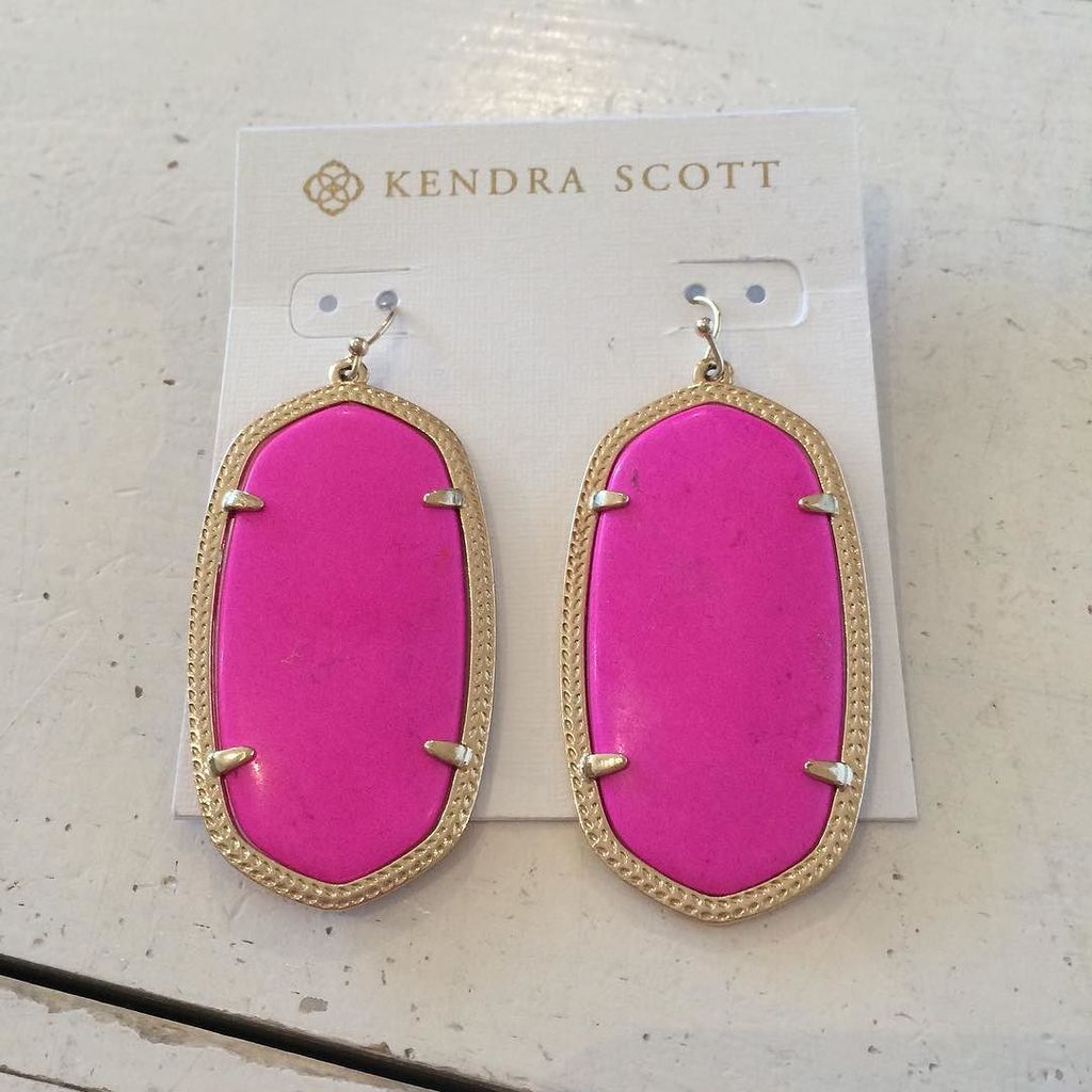 Kendra Scott statement earrings $28.99. #kendrascott #statementearrings #hotpink #plumbeverly #twitterpic #shoplocal