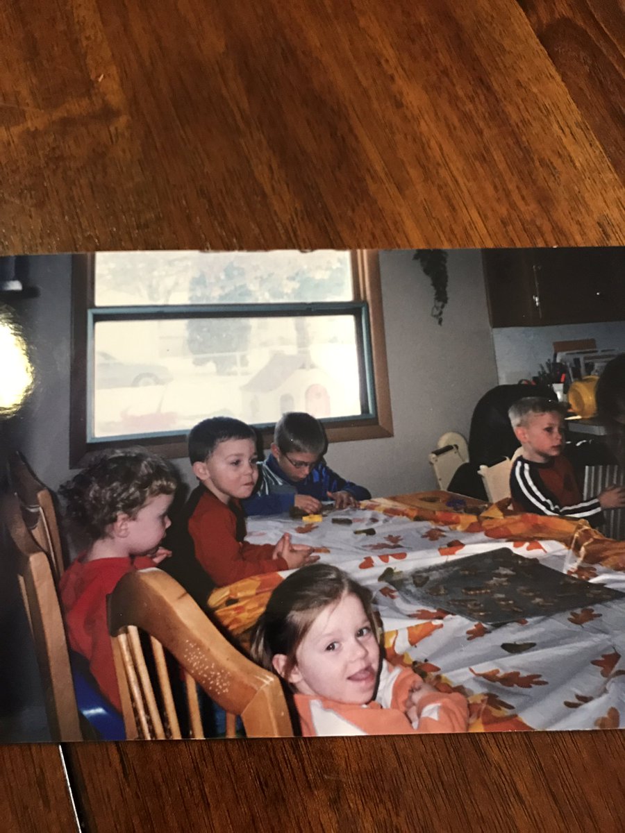 clar_peyton's tweet photo. My house then and now https://t.co/NQruIKv1AX