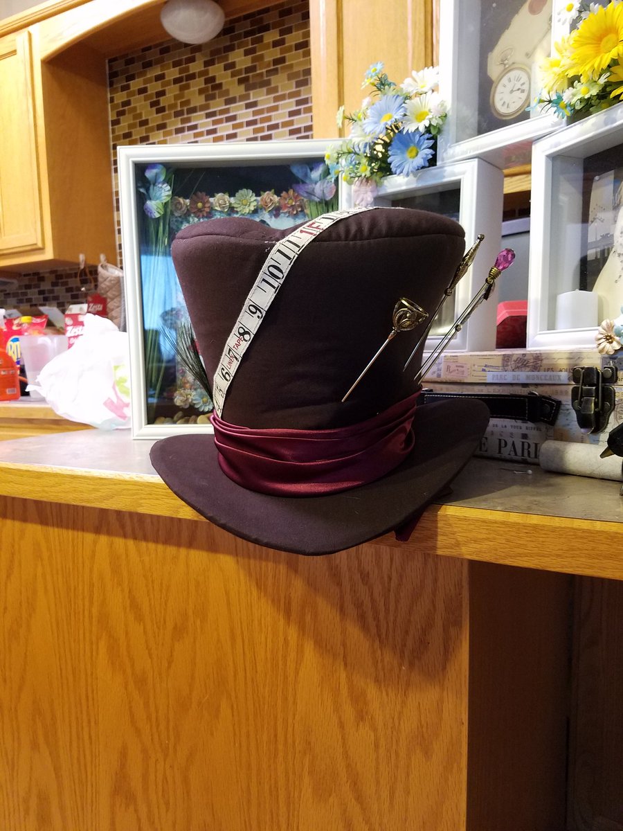 SarahFuder's tweet photo. Working on my Mad wedding!!!! Almost done with my fiancees hat! https://t.co/C4YhGJ3Pkq