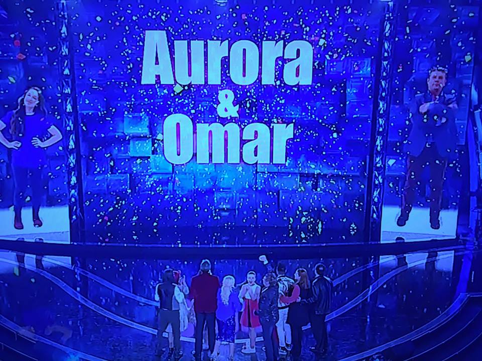 RaiUno's tweet photo. Vincono la terza puntata di #StandingOvation🆙🙌#AuroraOmar👏👏👏
Appuntamento a venerdì prossimo, sempre su #Rai1😉
@antoclerici https://t.co/VqIalxnMcl